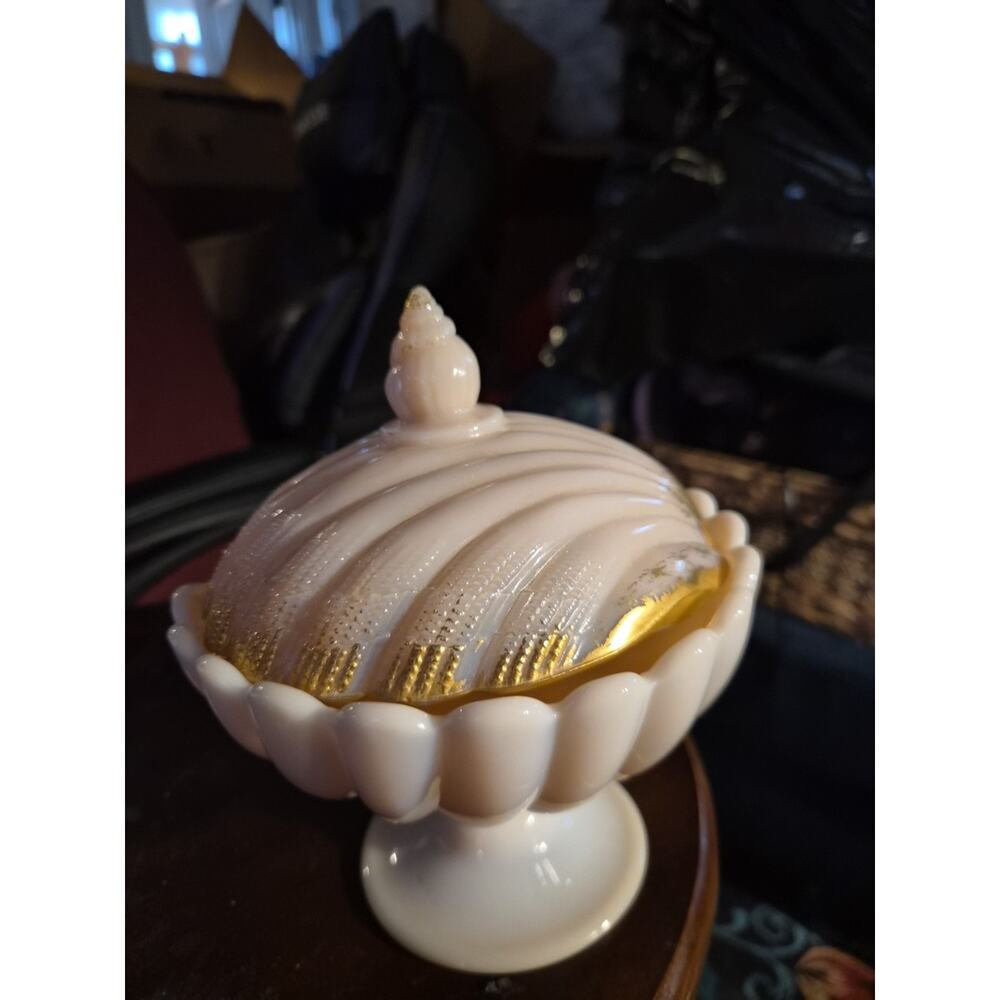 PINK CROWN TUSCAN Cambridge Glass Sea Shell Pattern Covered Candy Dish Gold Trim
